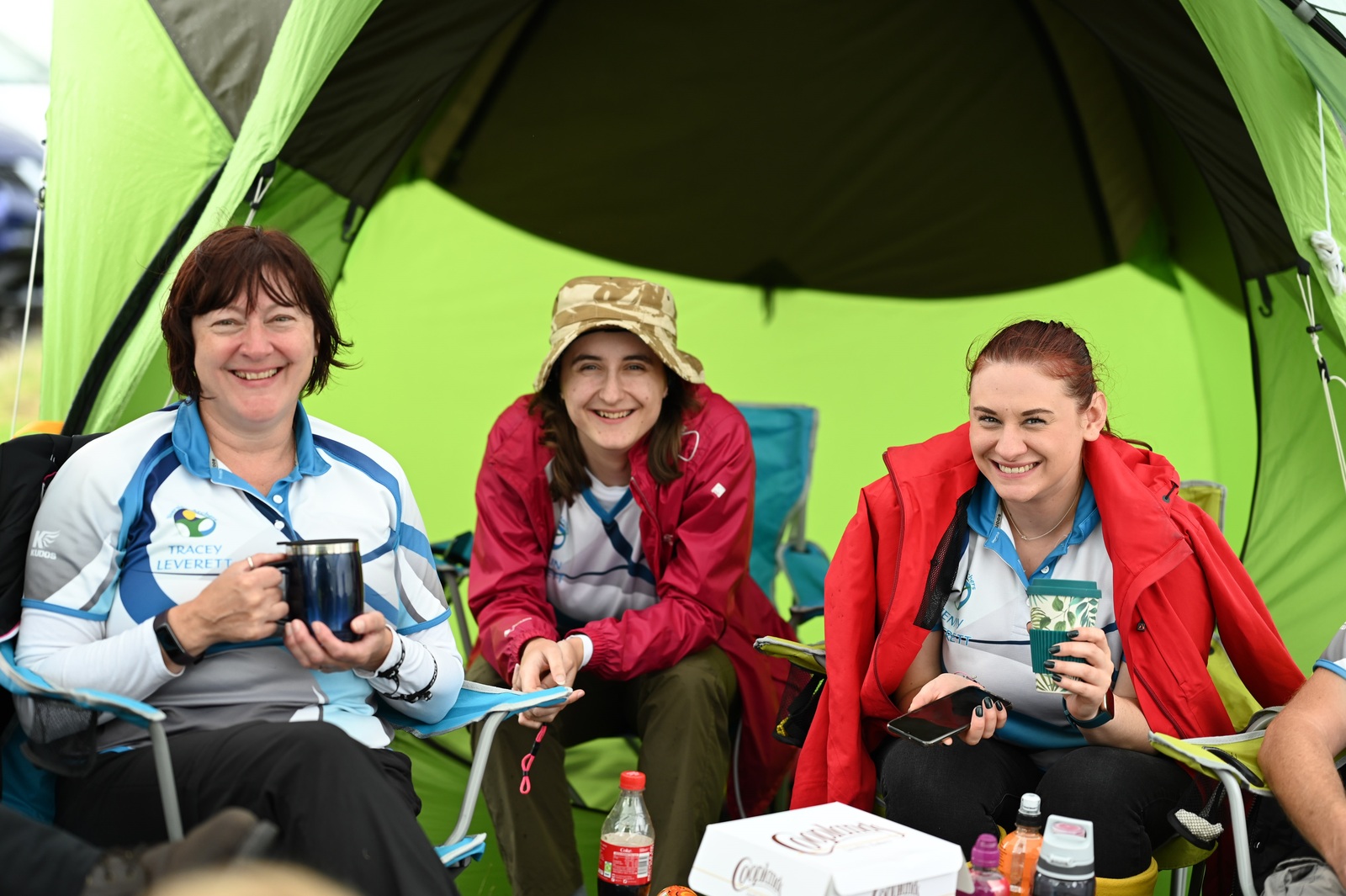 Archers having a tea break